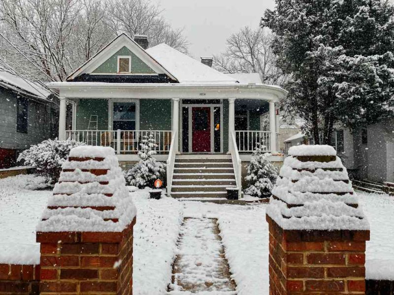 Tips To Avoid Roof Damages Caused by Heavy Snow